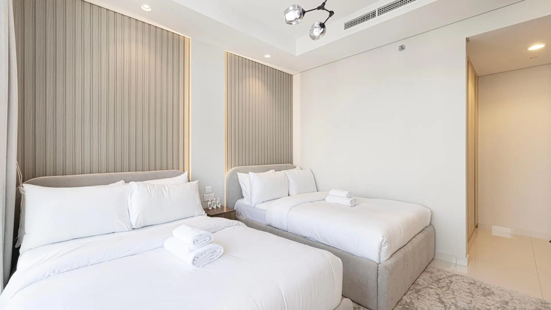 Fancy 2Br In Downtown With Burj View And Infinity Pool Apartment Dubai